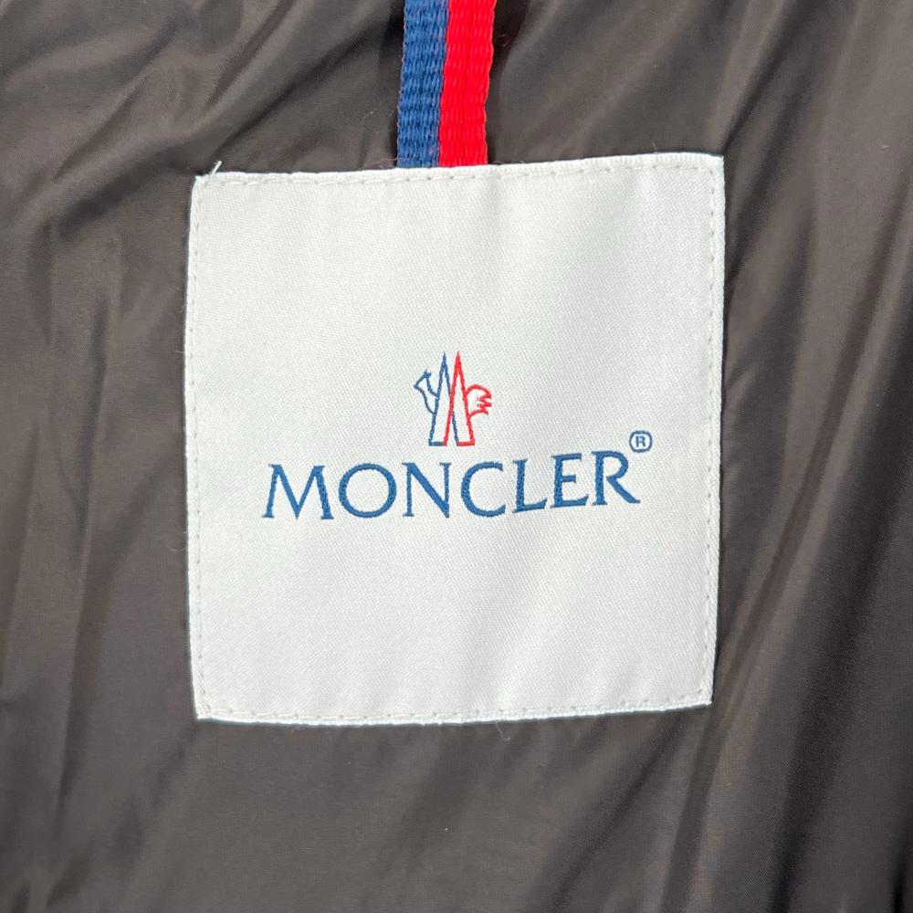 MONCLER モンクレール ダウンジャケット GUYENNE アウター カモフラージュ 迷彩 サイズ２ 320914197885 ブラック 黒 グレー 冬 ウール メンズ【中古品】