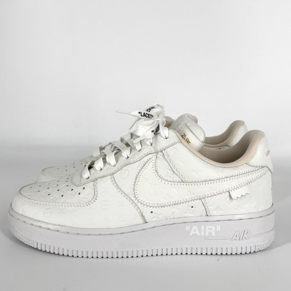 LOUIS VUITTON ルイヴィトン スニーカー ×NIKE エアフォース1 ロー 靴 ナイキコラボ AIR FORCE 1 LOW ロゴ ファッションアイテム 7サイズ 約26cm レザー ホワイト 白 メンズ【中古品】