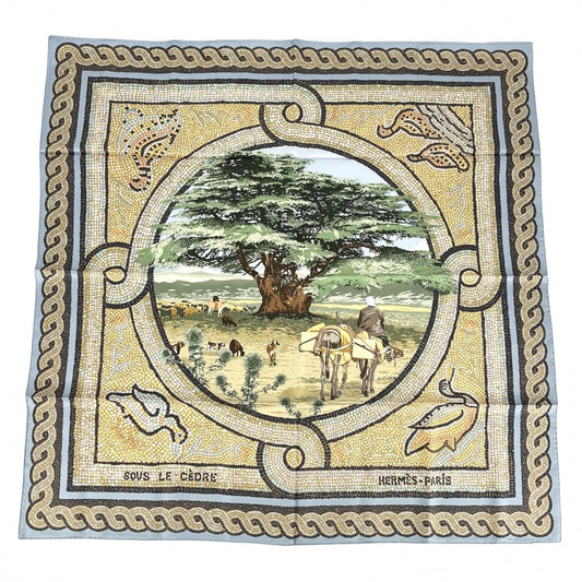 HERMES エルメス スカーフ カレ90 SOUS LE CEDRE ヒマラヤ杉の下で ファッションアイテム Carres シルク ライトブルー マルチカラー レディース【中古品】