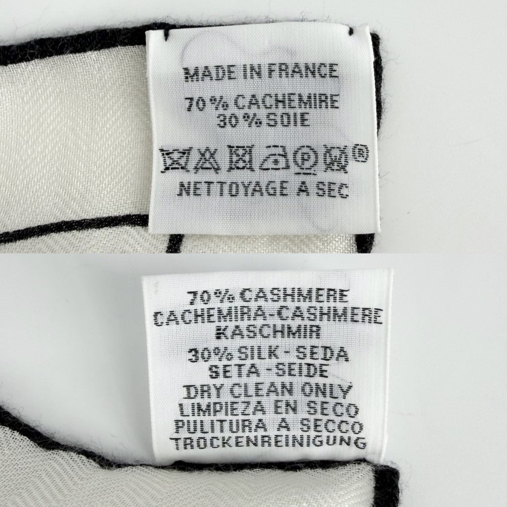HERMES エルメス スカーフ カレ140 シュヴァル・ドゥ・クール・バンダナ カレジェアン ファッションアイテム LE JARDIN DE LA MAHAR カシミヤ シルク ホワイト 白 ブラック 黒 レディース【中古品】
