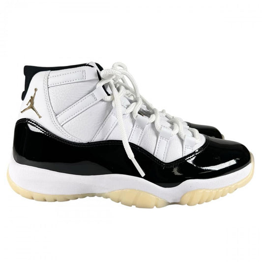 NIKE ナイキ 靴 エアジョーダン11 Retro Gratitude 26CM レザー ゴム ブラック 黒 ホワイト 白 メンズ 約1420g【中古品】