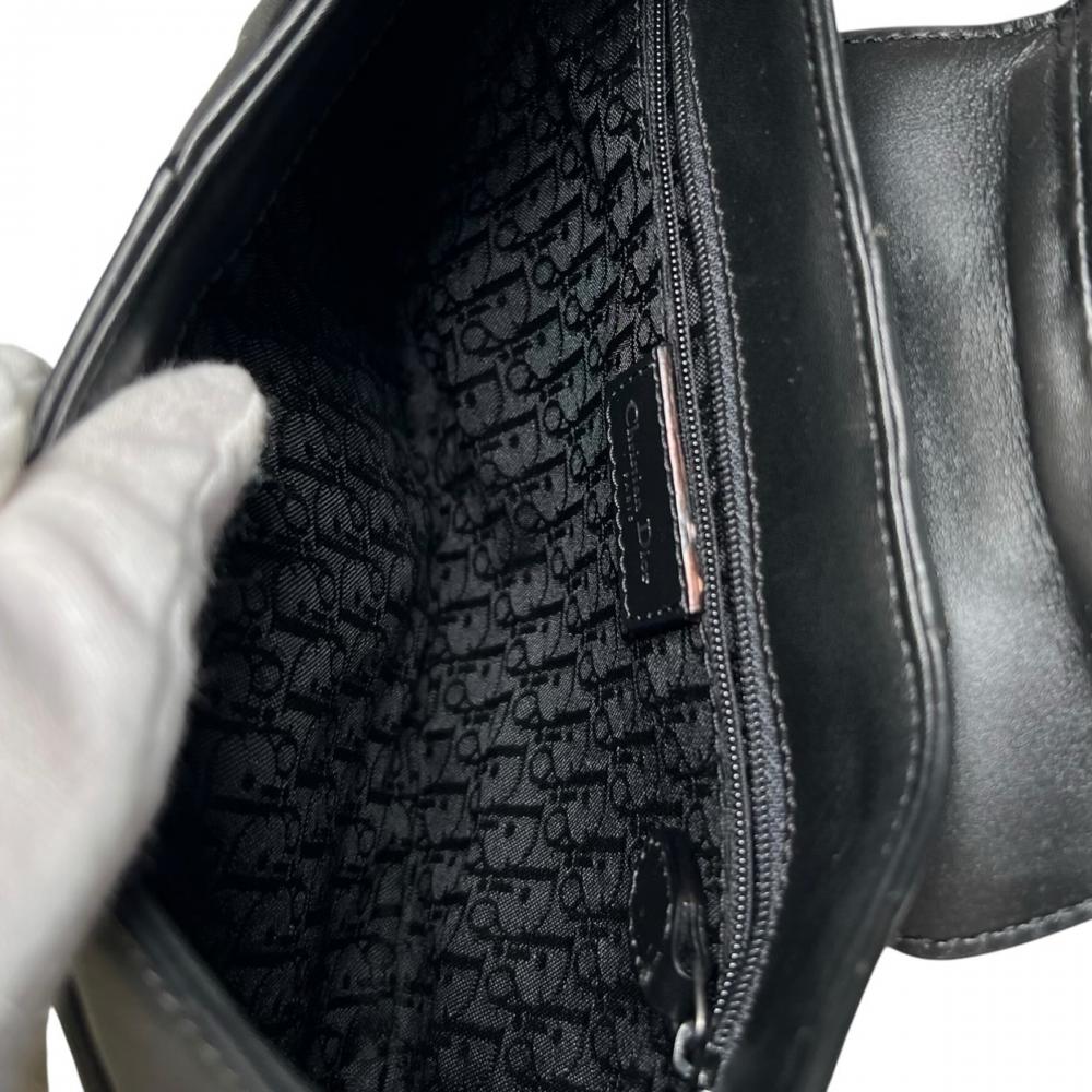PRADA プラダ ショルダーバッグ ストリートシック ワンショルダー レザー ブラック 黒 シルバー金具 レディース【中古品】