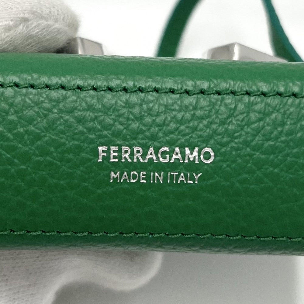 【開店SALE】 Salvatore Ferragamo サルヴァトーレフェラガモ バッグチャーム 小物 ハグチャーム Hugバッグモチーフ キーホルダー カーフ グリーン 緑 シルバー金具 レディース【中古品】