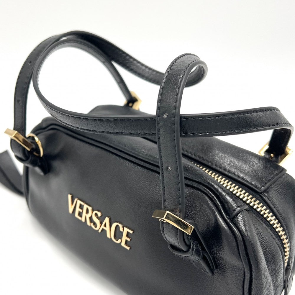 【開店SALE】 VERSACE ヴェルサーチ 2WAY ボウリングミニバッグ タグ ショルダーバッグ ハンドバッグ ラムスキン ブラック 黒 ゴールド金具 レディース【中古品】