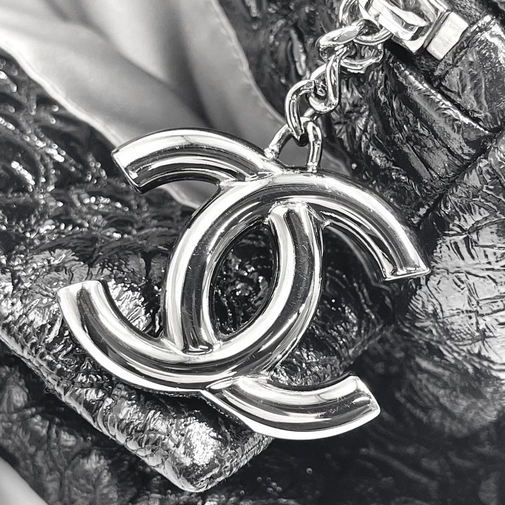 【開店SALE】 CHANEL シャネル ハンドバッグ カメリア キルティング ボーリングバッグ ココマーク チェーンショルダー コーティングレザー ブラック 黒 シルバー金具 レディース【中古品】