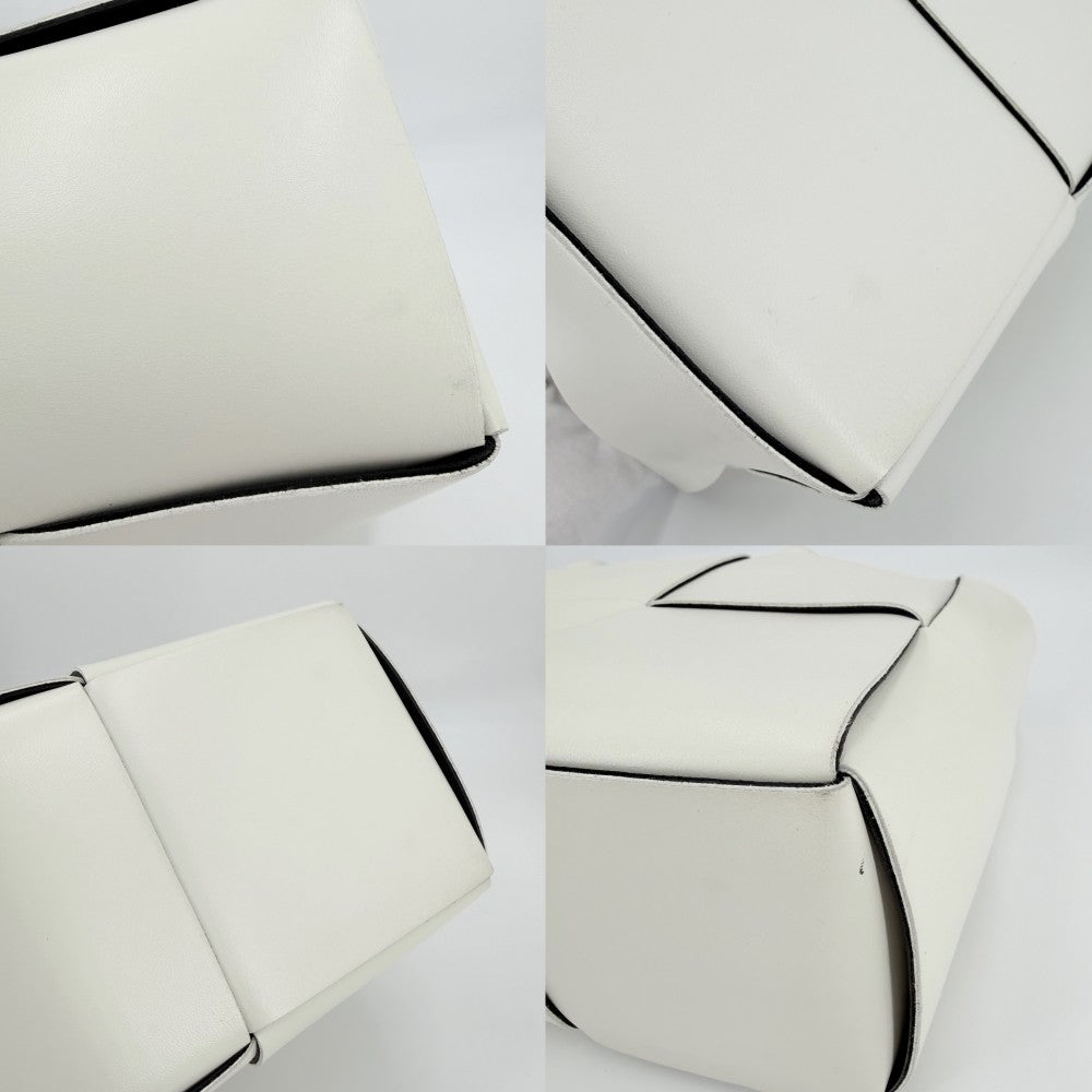 BOTTEGAVENETA ボッテガヴェネタ ハンドバッグ マキシイントレチャート スモール アルコトート トートバッグ ポーチ付き 652867 レザー ホワイト 白 ブラック 黒 シルバー金具 レディース【中古品】