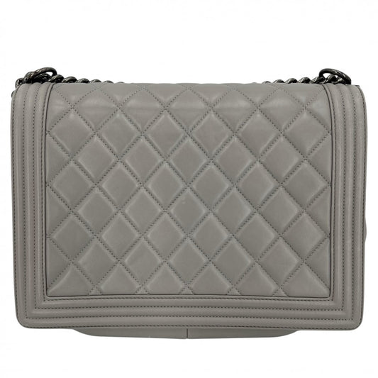 【開店SALE】 CHANEL シャネル ショルダーバッグ マトラッセ ラージ ボーイシャネル ココマーク BOY CHANEL ラムスキン グレー系 シルバー金具 レディース【中古品】