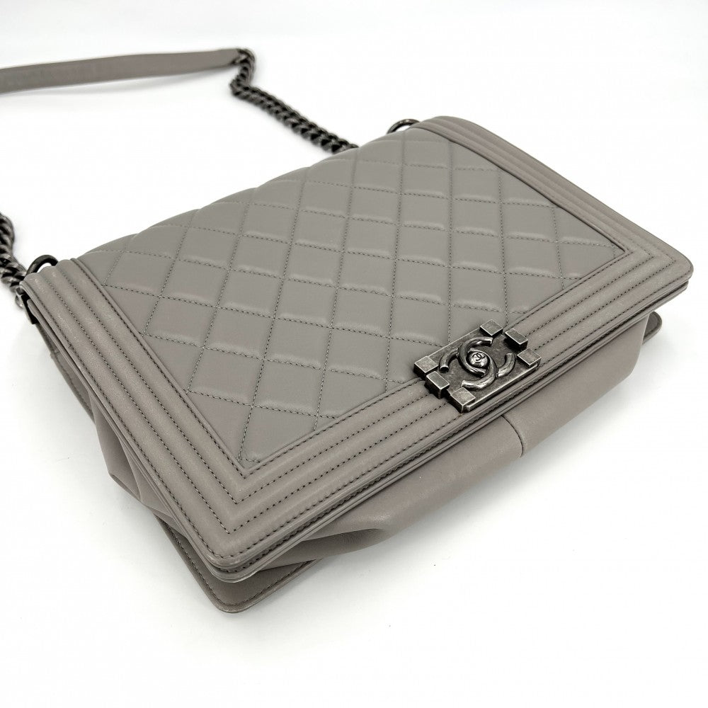 CHANEL シャネル ショルダーバッグ マトラッセ ラージ ボーイシャネル ココマーク BOY CHANEL ラムスキン グレー系 シルバー金具 レディース【中古品】