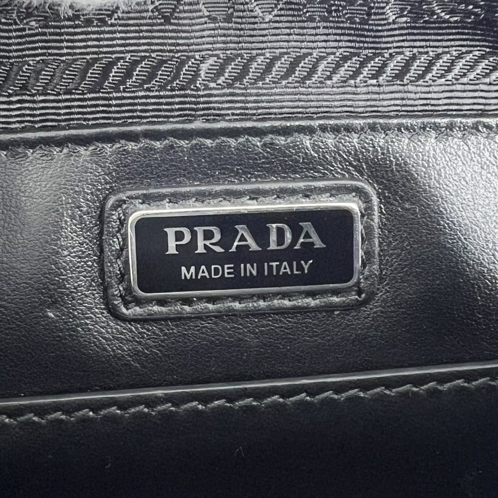 PRADA プラダ ショルダーバッグ Re-Nylon ブリック トライアングルロゴ メンズ レディース 2VH173 レザー ブラック 黒 シルバー金具 ユニセックス【中古品】