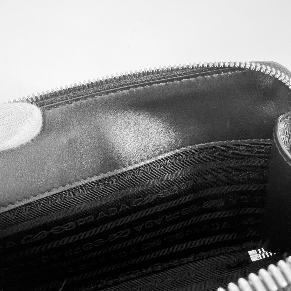 PRADA プラダ ショルダーバッグ Re-Nylon ブリック トライアングルロゴ メンズ レディース 2VH173 レザー ブラック 黒 シルバー金具 ユニセックス【中古品】