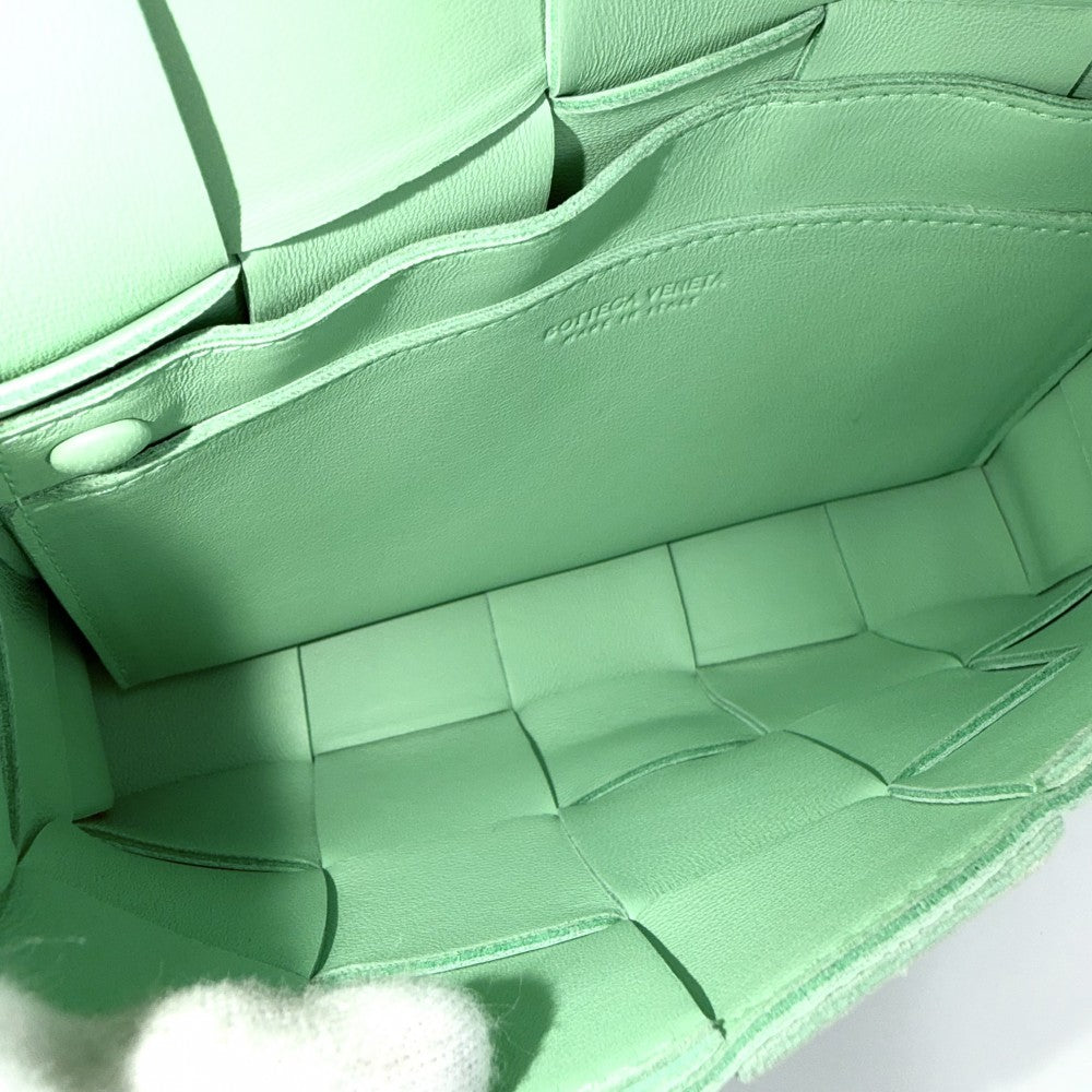 【開店SALE】 BOTTEGAVENETA ボッテガヴェネタ ショルダーバッグ マキシイントレチャート スモールカセット クロスボディバッグ ミニバッグ 730848 ラムスキン ライトグリーン ゴールド金具 レディース【中古品】