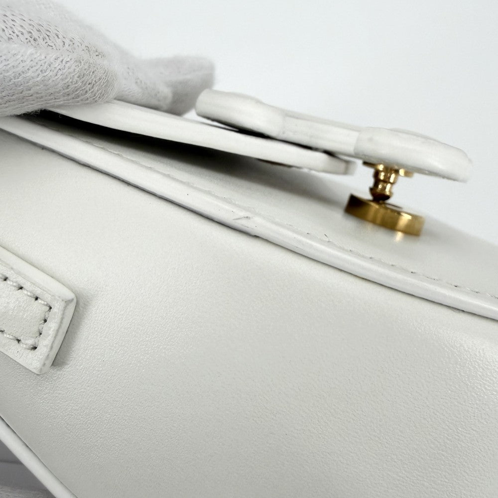 CELINE セリーヌ ショルダーバッグ キュイル 　トリオンフ ミニ ブザス ミニバッグ ポシェット かばん 鞄 レザー ホワイト 白 ゴールド金具 レディース【中古品】