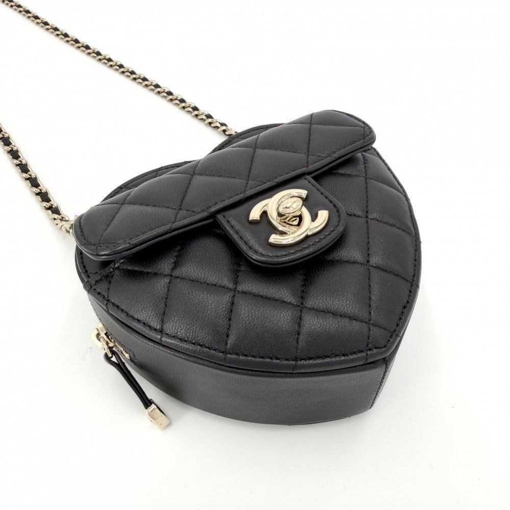 CHANEL シャネル ショルダーバッグ ミニチェーンショルダーバッグ マトラッセ ポシェット コインケース ハートモチーフ ラムスキン ブラック 黒 ゴールド金具 レディース【中古品】