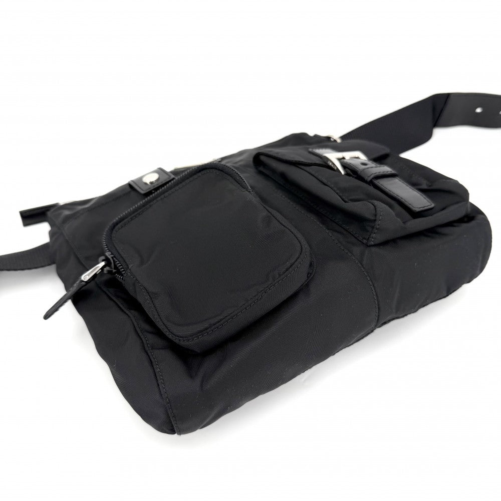 PRADA プラダ ウエストバッグ トライアングルロゴ ウエストポーチ ボディバッグ メンズ レディース BM0011 ナイロン レザー ブラック 黒 シルバー金具 ユニセックス【中古品】