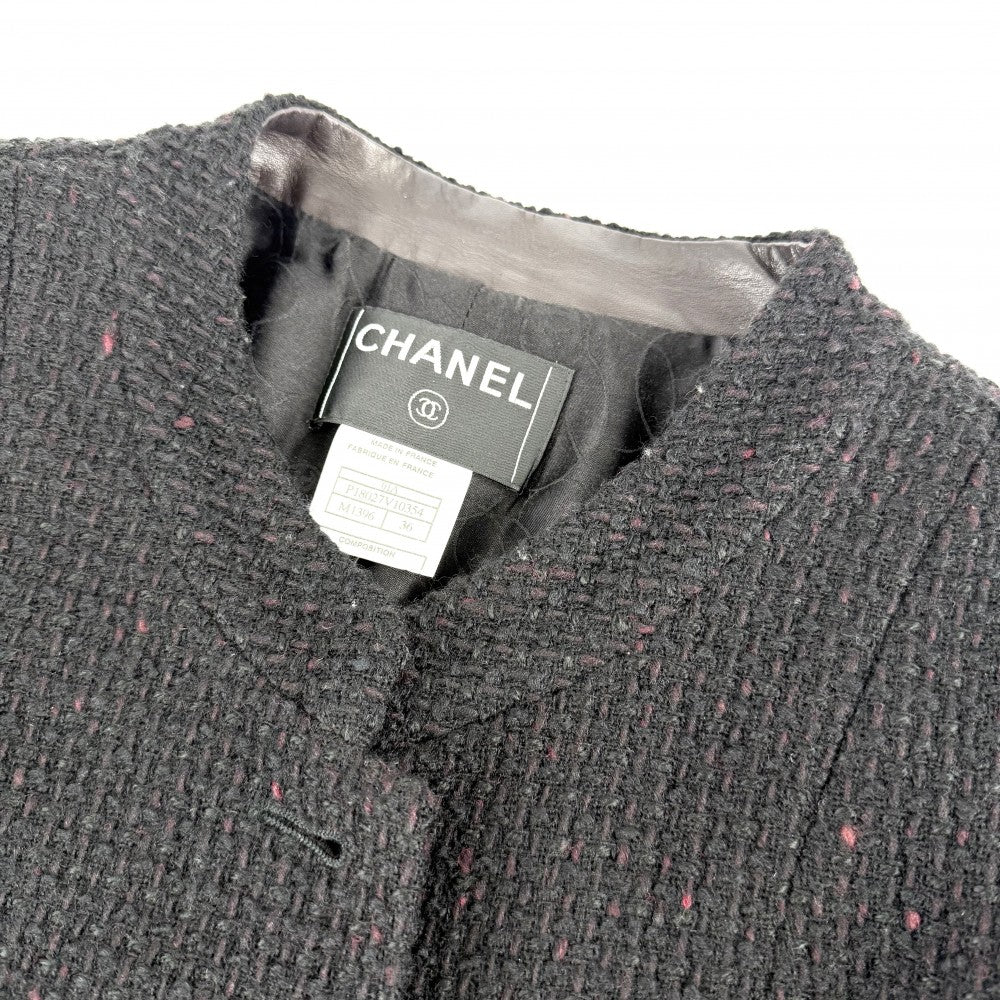 CHANEL シャネル ノーカラージャケット ココマーク ツイード ココボタン アパレル アウター 服 36 ブラック 黒 バーガンディ シルバー金具 ウール アクリル レーヨン ナイロン レディース 2001年【中古品】
