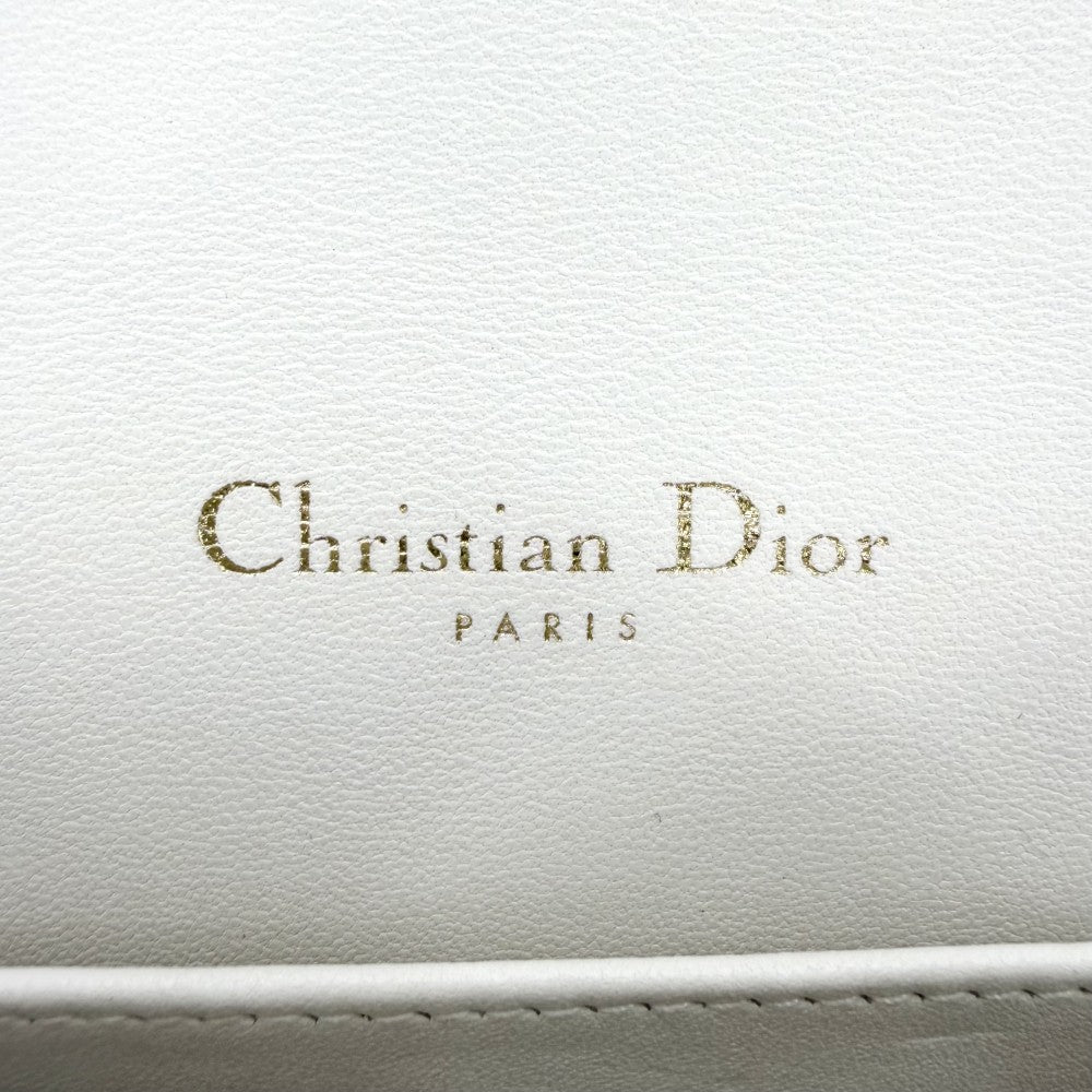 【開店SALE】 Christian Dior クリスチャンディオール ショルダーバッグ レディディオール チェーンポーチ 2WAY チェーンウォレット Lady Dior クラッチバッグ カナージュ 財布 ラムスキン ホワイト 白 ゴールド金具 レディース【中古品】