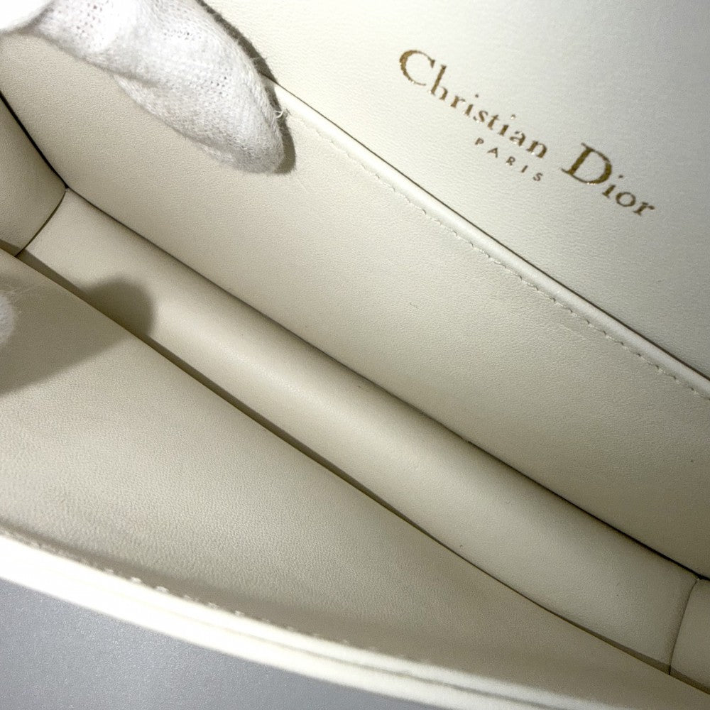 【開店SALE】 Christian Dior クリスチャンディオール ショルダーバッグ レディディオール チェーンポーチ 2WAY チェーンウォレット Lady Dior クラッチバッグ カナージュ 財布 ラムスキン ホワイト 白 ゴールド金具 レディース【中古品】