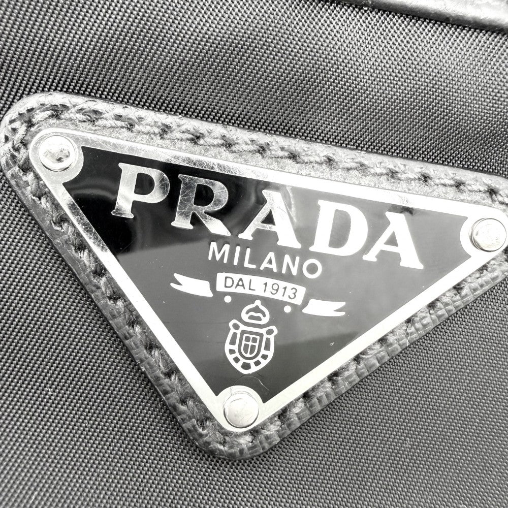 PRADA プラダ ショルダーバッグ トライアングルロゴ メンズ レディース 男女兼用 2VH112 ナイロン ブラック 黒 シルバー金具 ユニセックス【中古品】