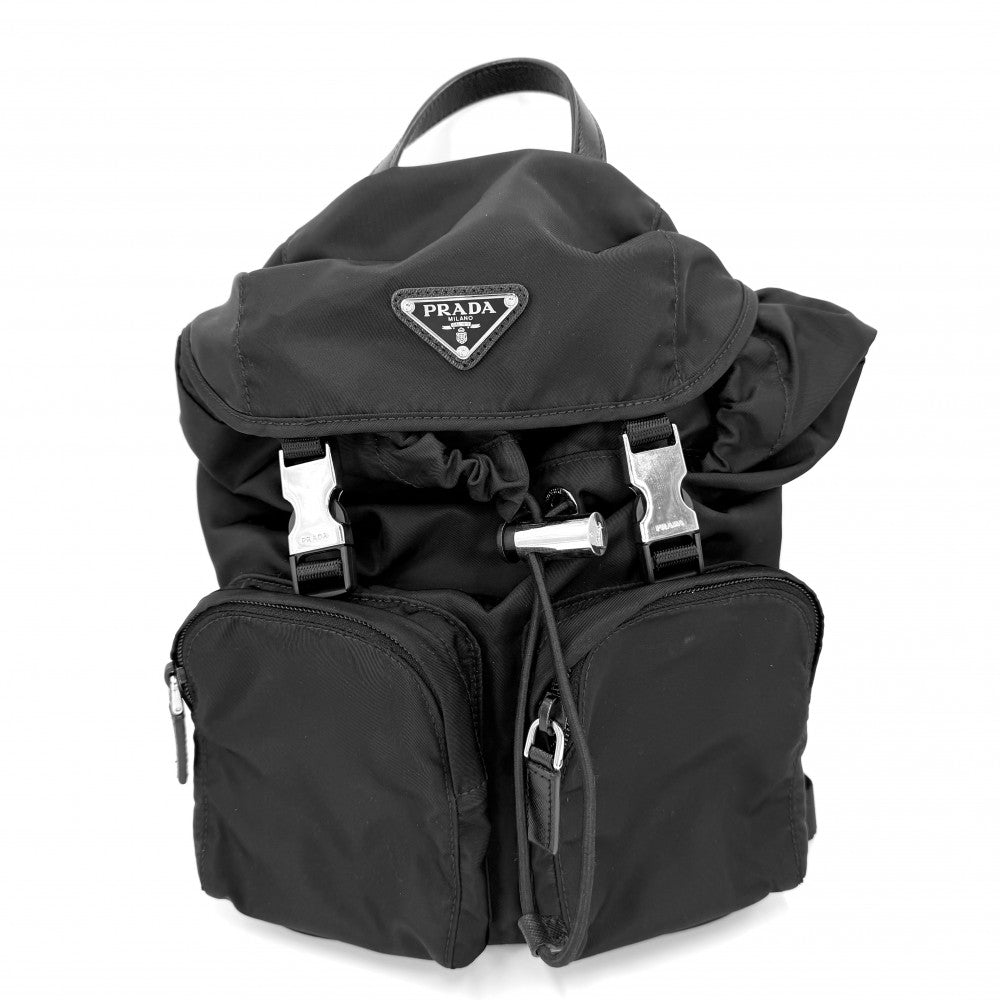 【開店SALE】 PRADA プラダ リュック トライアングルロゴ バックパック メンズ レディース 1BZ024 ナイロン ブラック 黒 シルバー金具 ユニセックス【中古品】