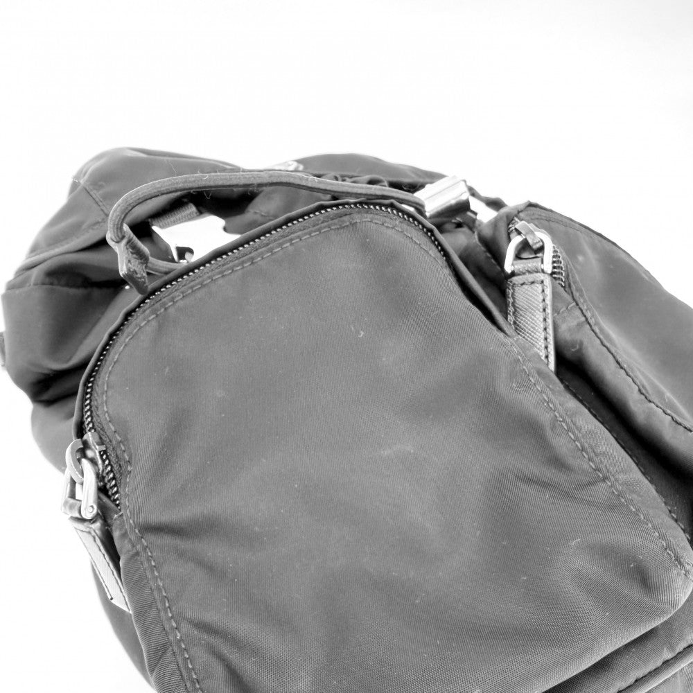 【開店SALE】 PRADA プラダ リュック トライアングルロゴ バックパック メンズ レディース 1BZ024 ナイロン ブラック 黒 シルバー金具 ユニセックス【中古品】