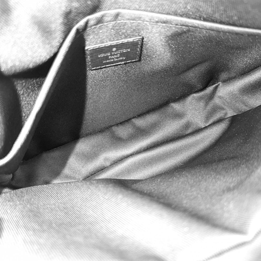 LOUIS VUITTON ルイヴィトン ショルダーバッグ タイガラマ アウトドアメッセンジャーPM モノグラムエクリプス M30233 ブラック 黒 シルバー金具 メンズ【中古品】