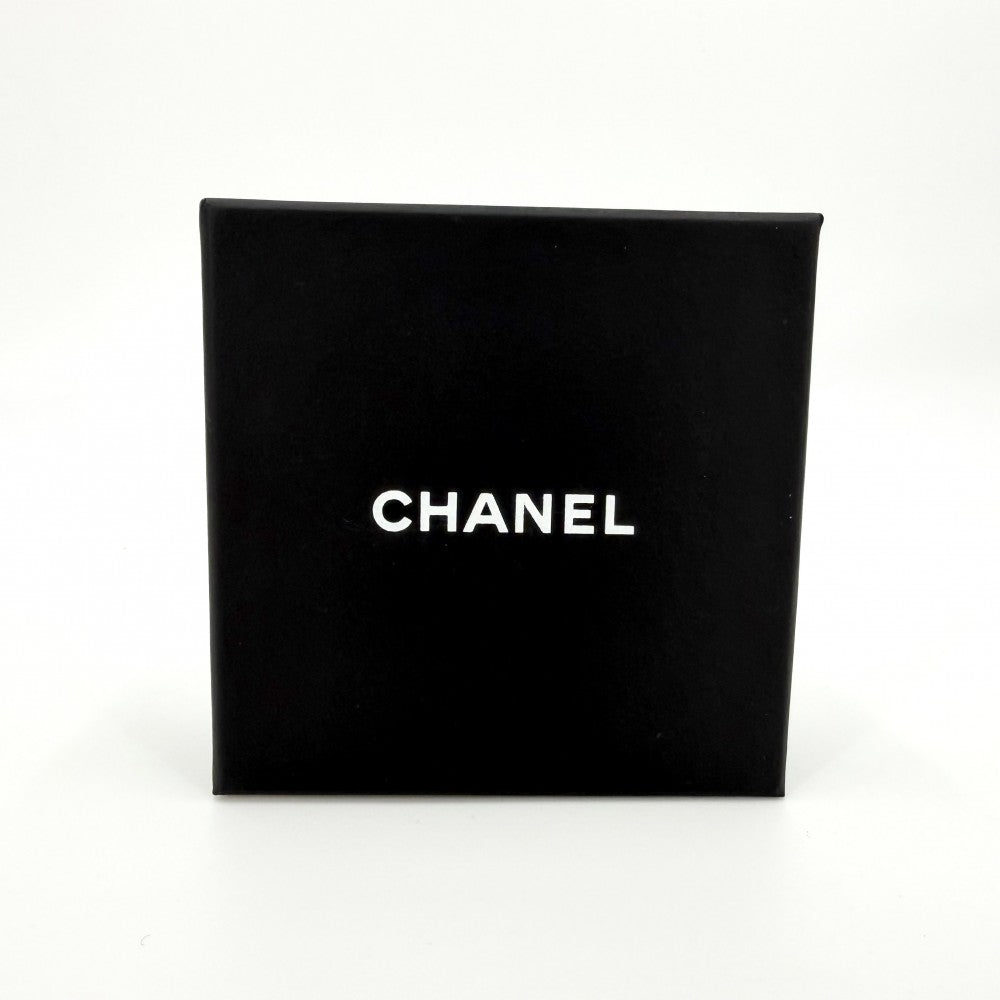 CHANEL シャネル ピアス No.5 ココマーク アクセサリー イヤリング クローバー ラインストーン B23P シルバー レディース 約9.9g 2023年【中古品】