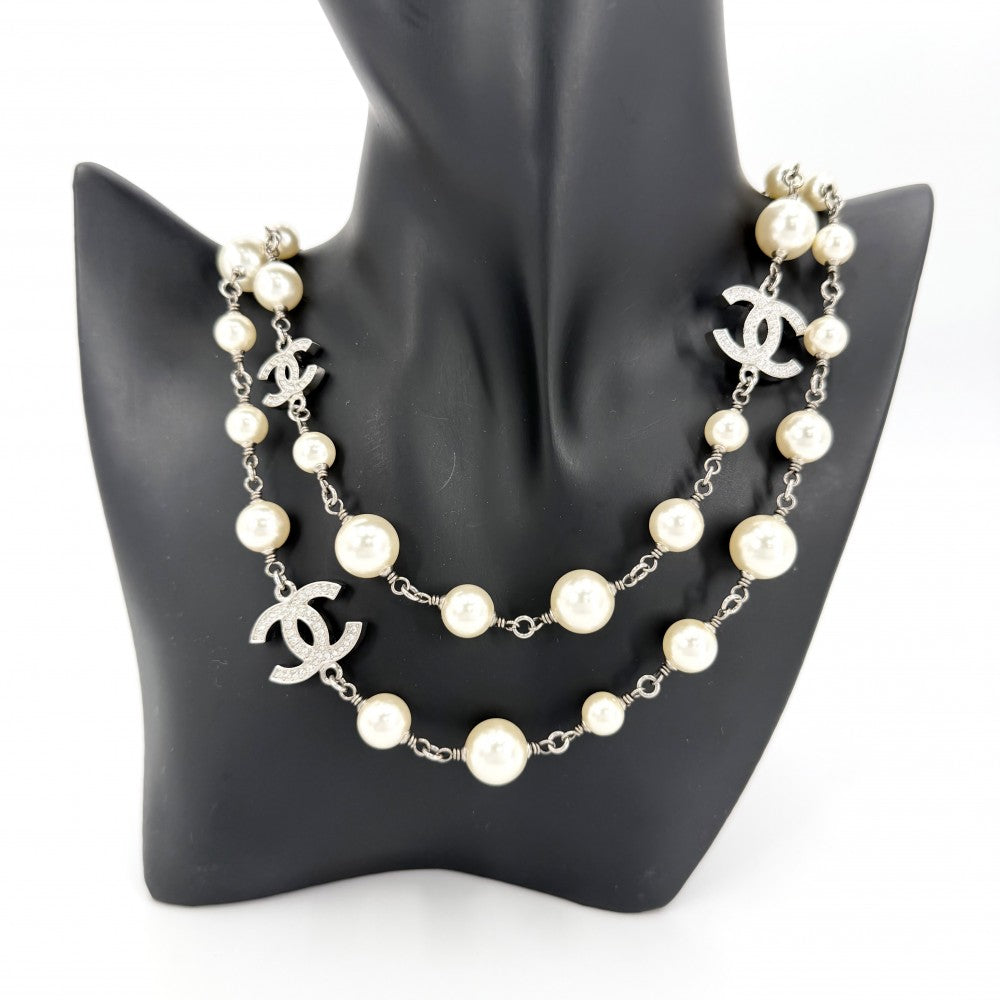 CHANEL シャネル ネックレス ココマーク ロングネックレス アクセサリー フェイクパール ラインストーン A23V ホワイト 白 シルバー レディース 約91.4g 2023年【中古品】