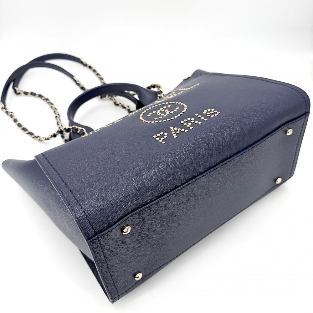 CHANEL シャネル トートバッグ ドーヴィルMM ハンドバッグ チェーンショルダーバッグ スタッズ ロゴ ココマーク キャビアスキン ブルー 青 ネイビー 紺 ゴールド金具 レディース【中古品】
