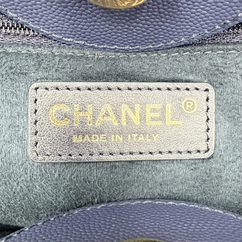 CHANEL シャネル トートバッグ ドーヴィルMM ハンドバッグ チェーンショルダーバッグ スタッズ ロゴ ココマーク キャビアスキン ブルー 青 ネイビー 紺 ゴールド金具 レディース【中古品】