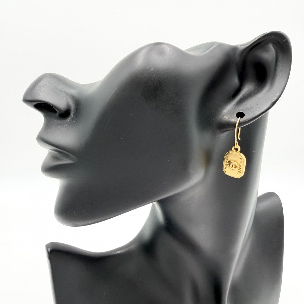 CHANEL シャネル ピアス ココマーク スイング スクエア アクセサリー GP 99A ゴールド レディース 約4.4g 1999年【中古品】