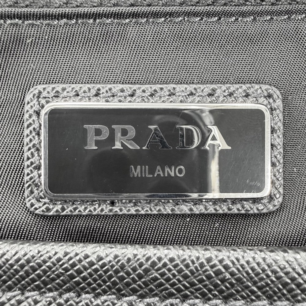 PRADA プラダ リュック トライアングルロゴ バックパック メンズ レディース 2VZ066 ナイロン ブラック 黒 シルバー金具 ユニセックス【中古品】