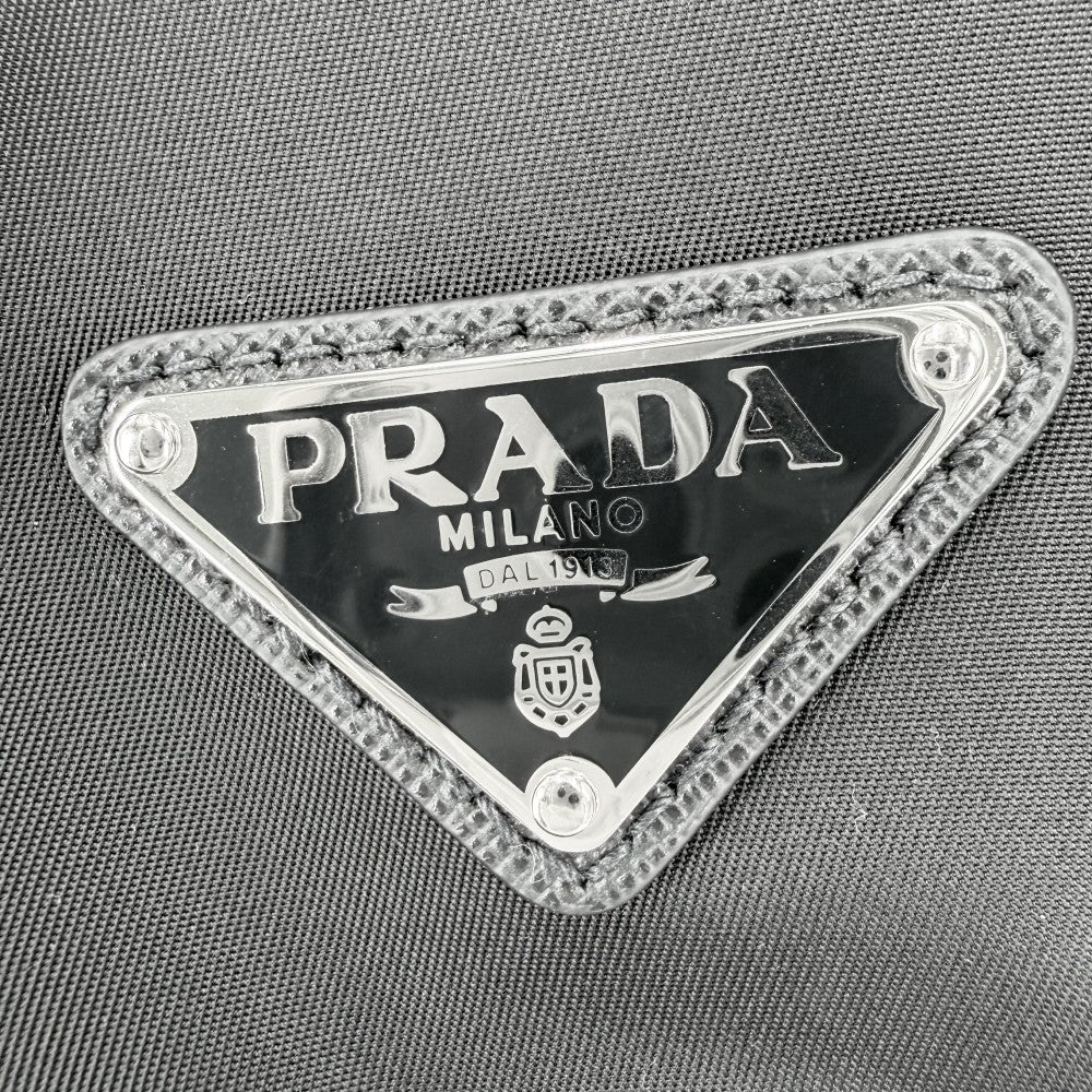 PRADA プラダ リュック トライアングルロゴ バックパック メンズ レディース 2VZ066 ナイロン ブラック 黒 シルバー金具 ユニセックス【中古品】