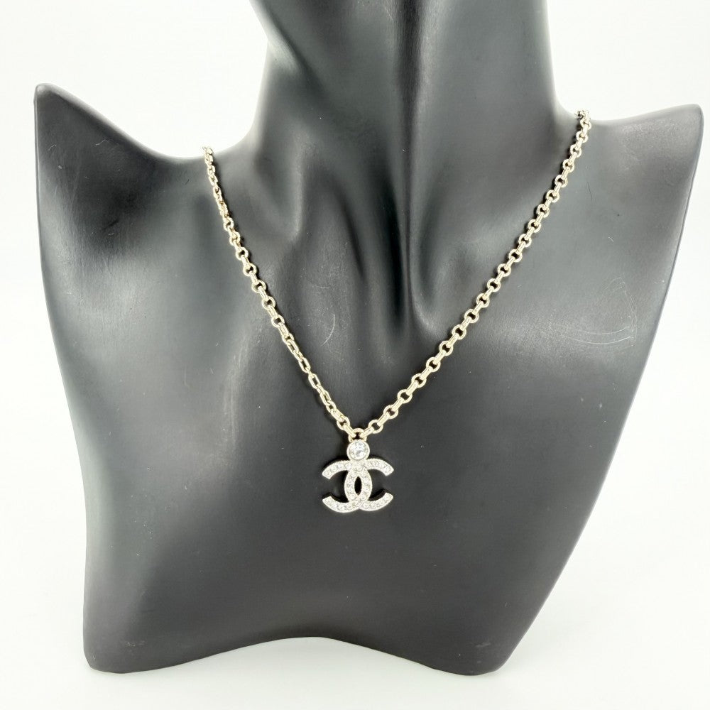 CHANEL シャネル ネックレス ココマーク ペンダント アクセサリー GP ラインストーン I23K ゴールド レディース 約10.3g 2023年【中古品】