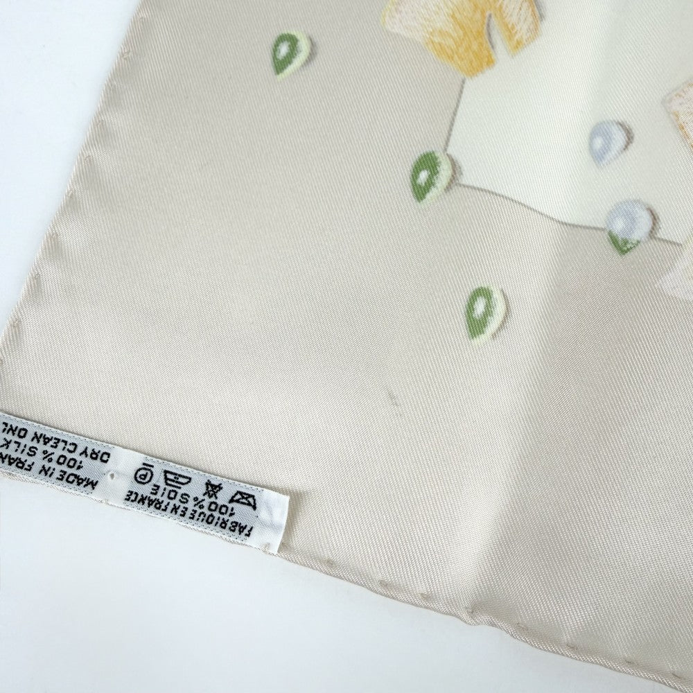 HERMES エルメス スカーフ カレ90 LA ROSEE 薔薇の雫 ファッションアイテム Carres シルク アイボリー レッド 赤 レディース【中古品】