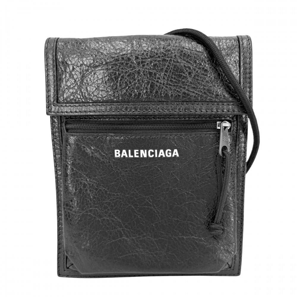 BALENCIAGA バレンシアガ ショルダーバッグ エクスプローラースモールポーチ サコッシュ 小さめ かばん 鞄 532298 レザー ブラック 黒 シルバー金具 メンズ【中古品】