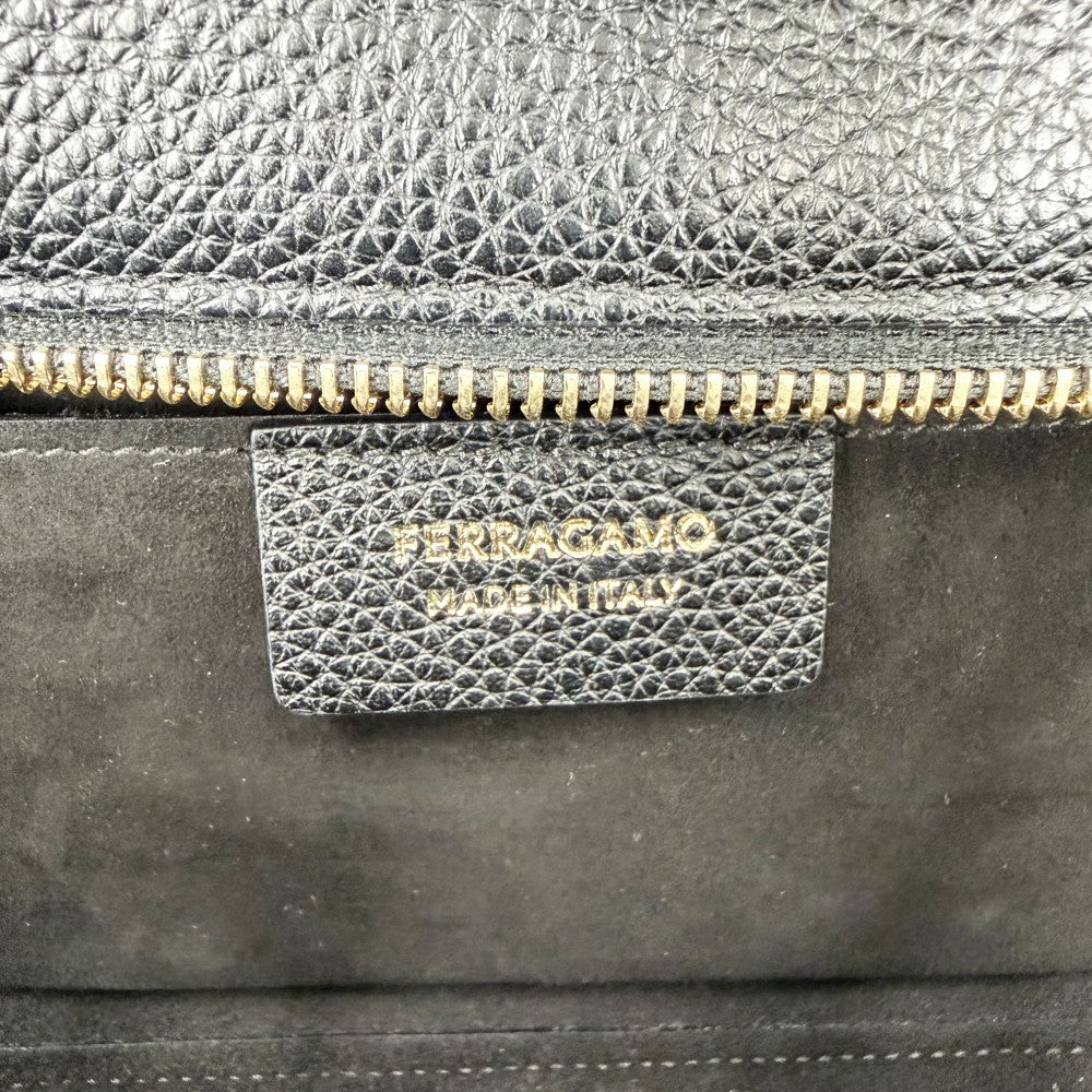 Salvatore Ferragamo サルヴァトーレフェラガモ ハンドバッグ イーストウエスト トートバッグ レザー ブラック 黒 ゴールド金具 レディース【中古品】