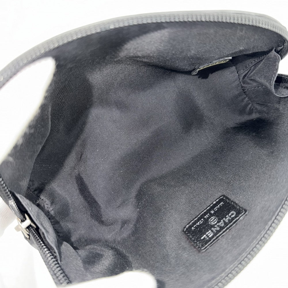 CHANEL シャネル ポーチ カメリア ココマーク 小物入れ レザー ブラック 黒 シルバー金具 レディース【中古品】