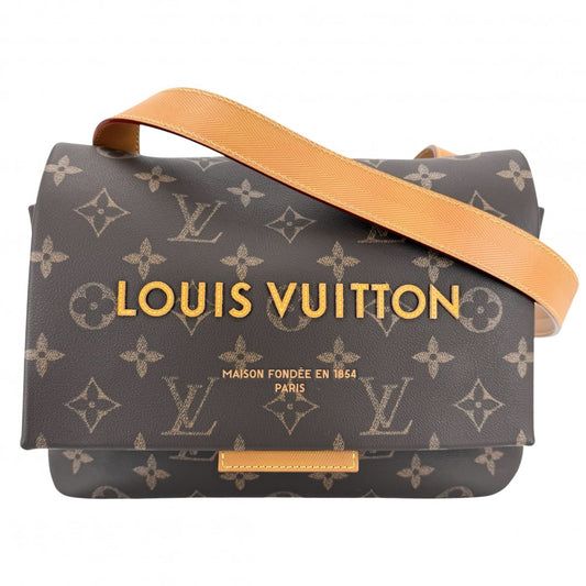 LOUIS VUITTON ルイヴィトン ショルダーバッグ モノグラム テイクアウト・メッセンジャー M28113 モノグラムキャンバス ブラウン 茶 ゴールド金具 メンズ【中古品】