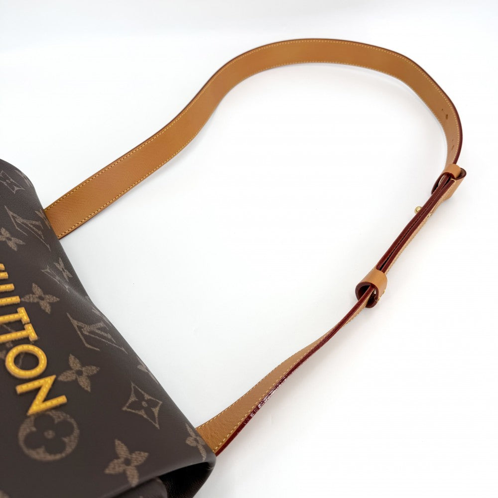 LOUIS VUITTON ルイヴィトン ショルダーバッグ モノグラム テイクアウト・メッセンジャー M28113 モノグラムキャンバス ブラウン 茶 ゴールド金具 メンズ【中古品】
