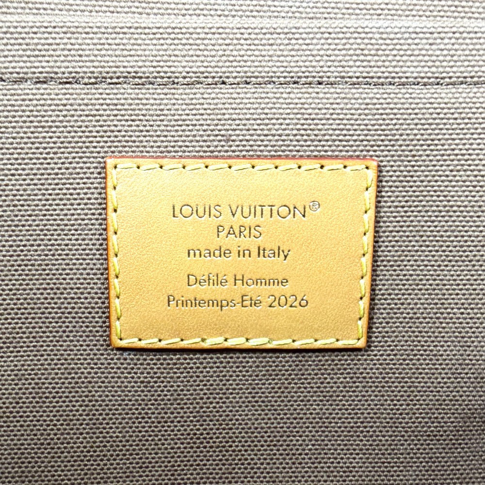 LOUIS VUITTON ルイヴィトン ショルダーバッグ モノグラム テイクアウト・メッセンジャー M28113 モノグラムキャンバス ブラウン 茶 ゴールド金具 メンズ【中古品】