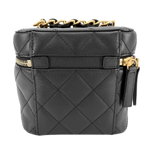 CHANEL シャネル ショルダーバッグ マトラッセ ココマーク ハンドバッグ 2WAY チェーン スクエア バニティバッグ ラムスキン ブラック 黒 ゴールド金具 レディース【中古品】