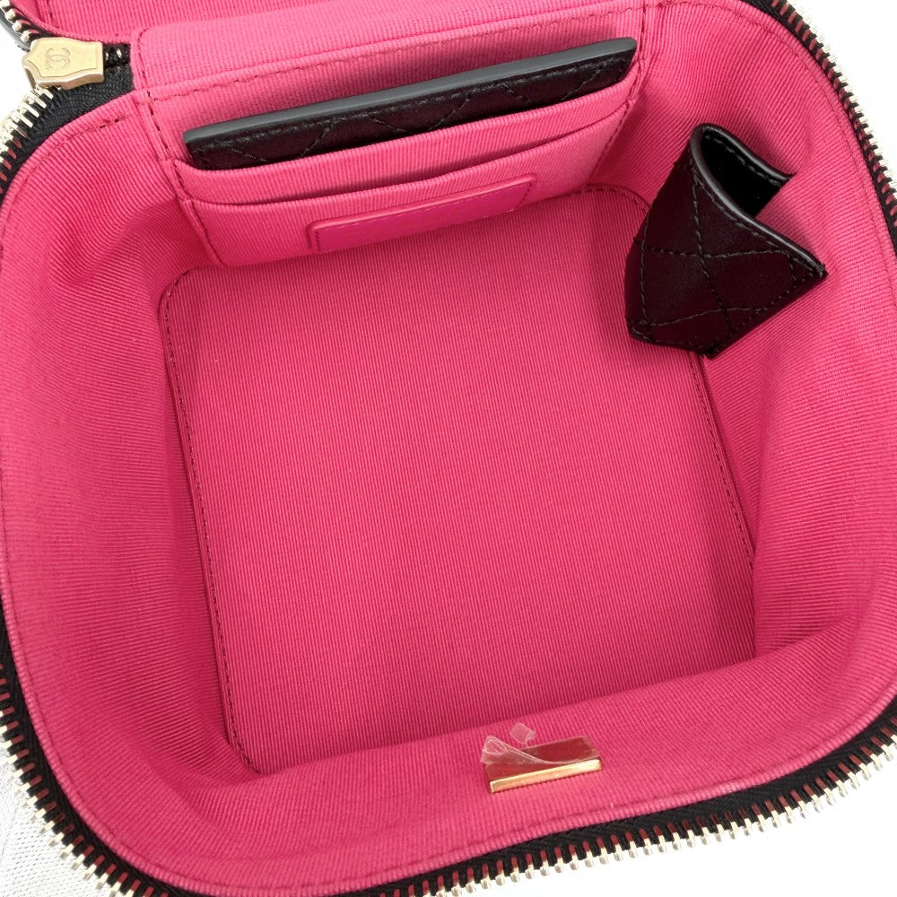 CHANEL シャネル ショルダーバッグ マトラッセ ココマーク ハンドバッグ 2WAY チェーン スクエア バニティバッグ ラムスキン ブラック 黒 ゴールド金具 レディース【中古品】