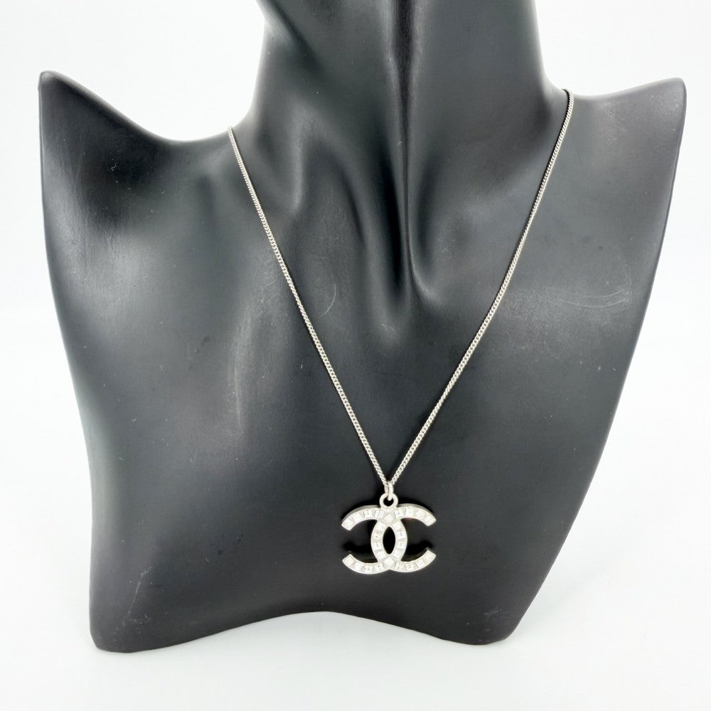 CHANEL シャネル ネックレス ココマーク アクセサリー ラインストーン B13C シルバー レディース 約5.2g 2013年【中古品】