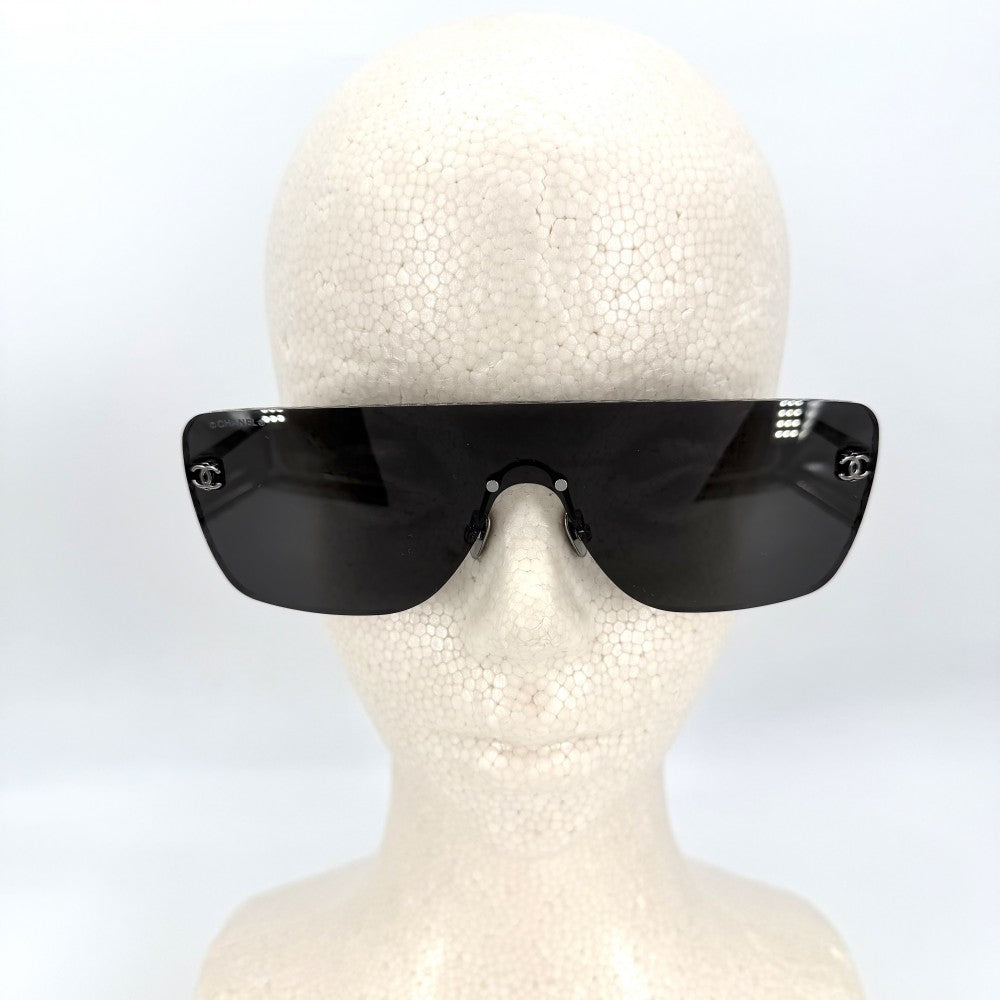 CHANEL シャネル サングラス ココマーク シールドフェイプ アイウェア キルティング 眼鏡 4293 ブラック 黒 シルバー金具 レディース【中古品】
