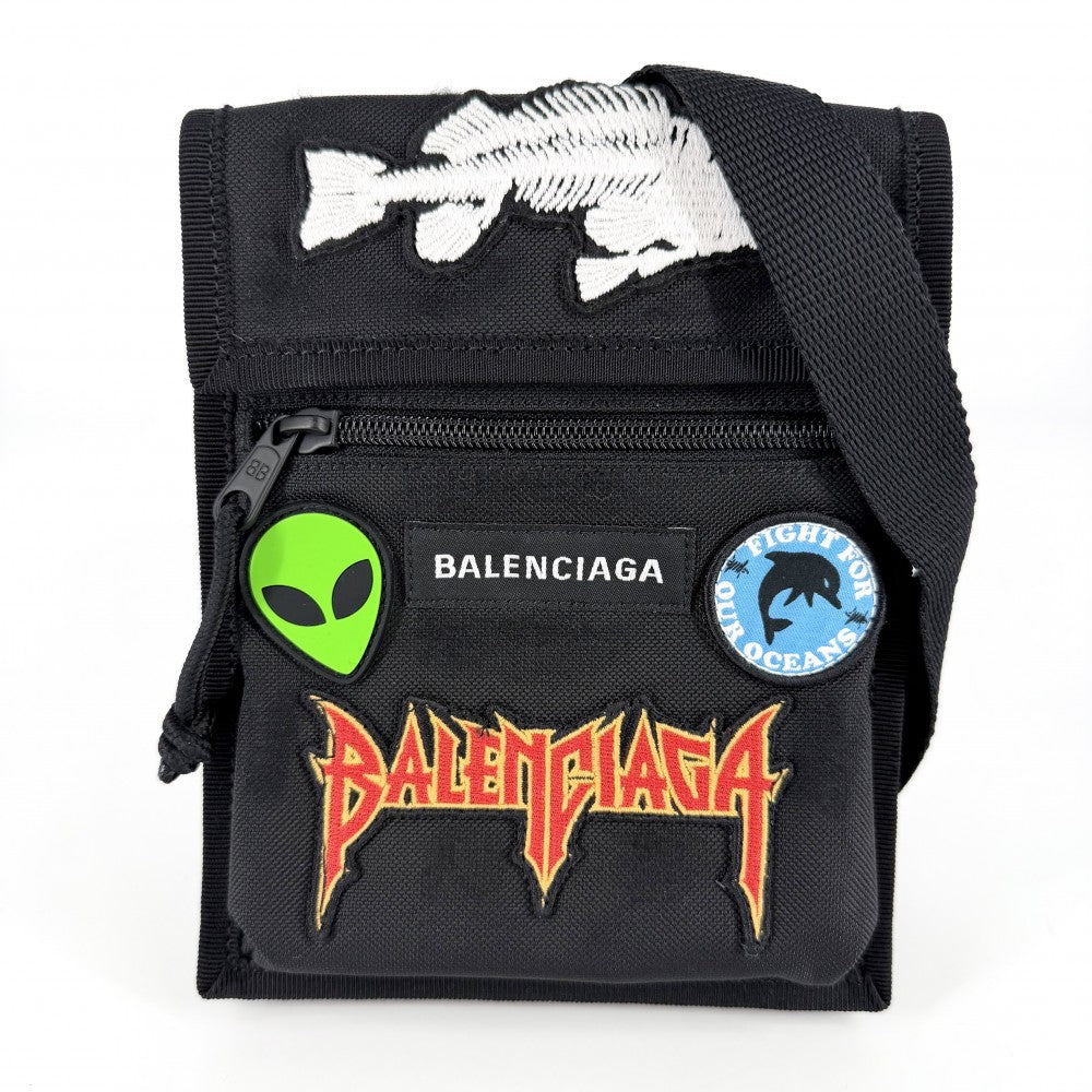 BALENCIAGA バレンシアガ ショルダーバッグ エクスプローラースモールポーチ サコッシュ 小さめ アップリケ ワッペン 655982 レザー ブラック 黒 ブラック金具 メンズ【中古品】