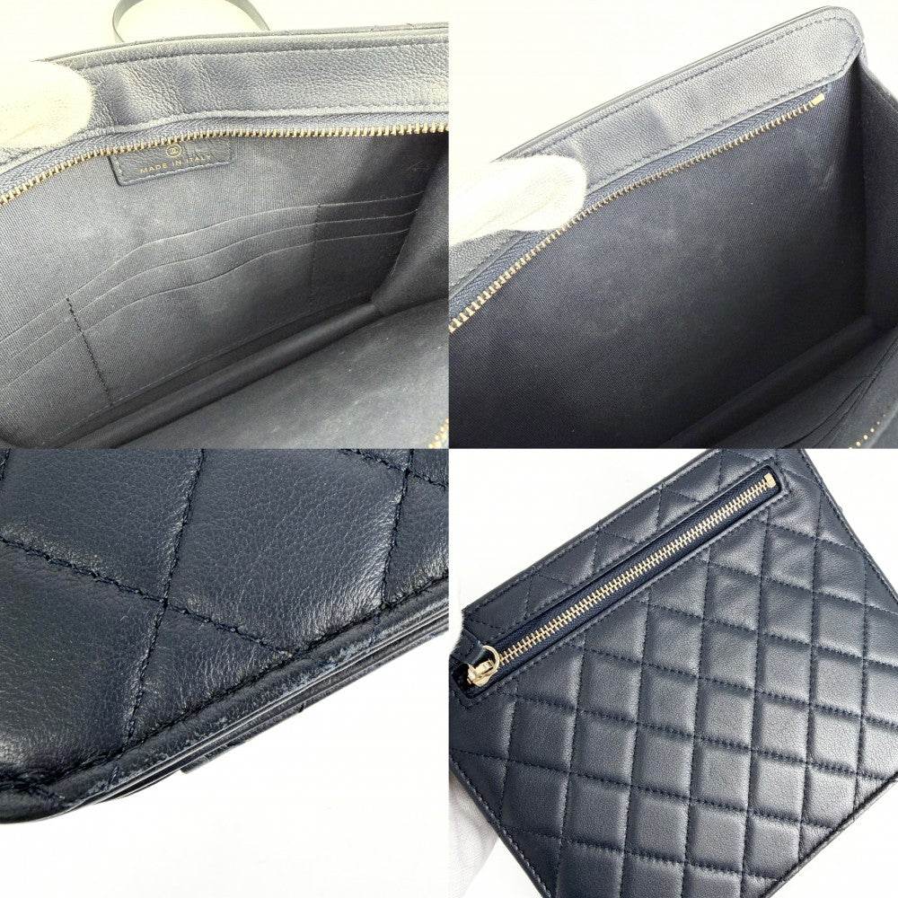 CHANEL シャネル ショルダーバッグ マトラッセ ココマーク ラムスキン ネイビー 紺 ゴールド×シルバー金具 レディース【中古品】