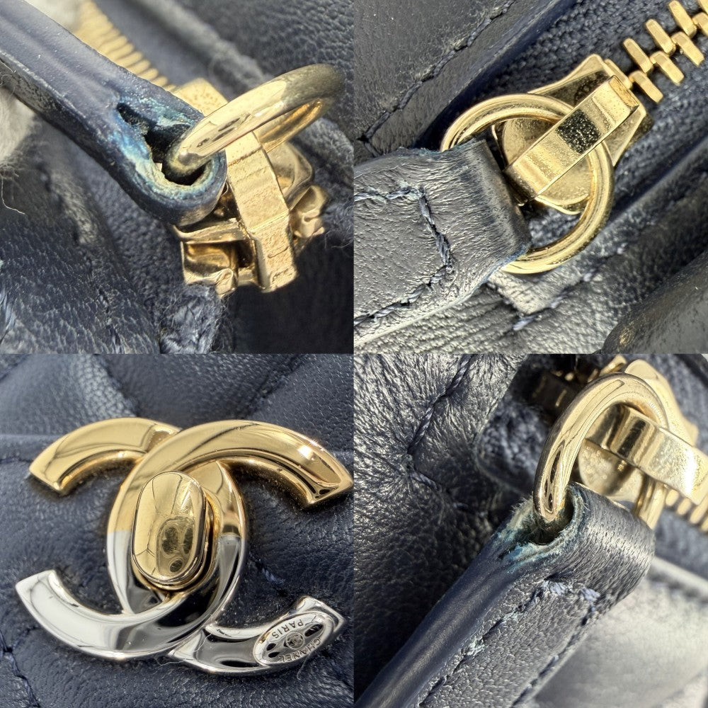 CHANEL シャネル ショルダーバッグ マトラッセ ココマーク ラムスキン ネイビー 紺 ゴールド×シルバー金具 レディース【中古品】