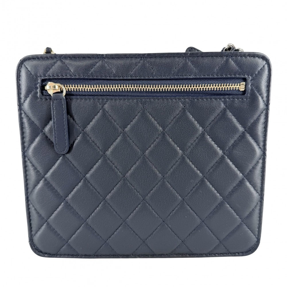 CHANEL シャネル ショルダーバッグ マトラッセ ココマーク ラムスキン ネイビー 紺 ゴールド×シルバー金具 レディース【中古品】