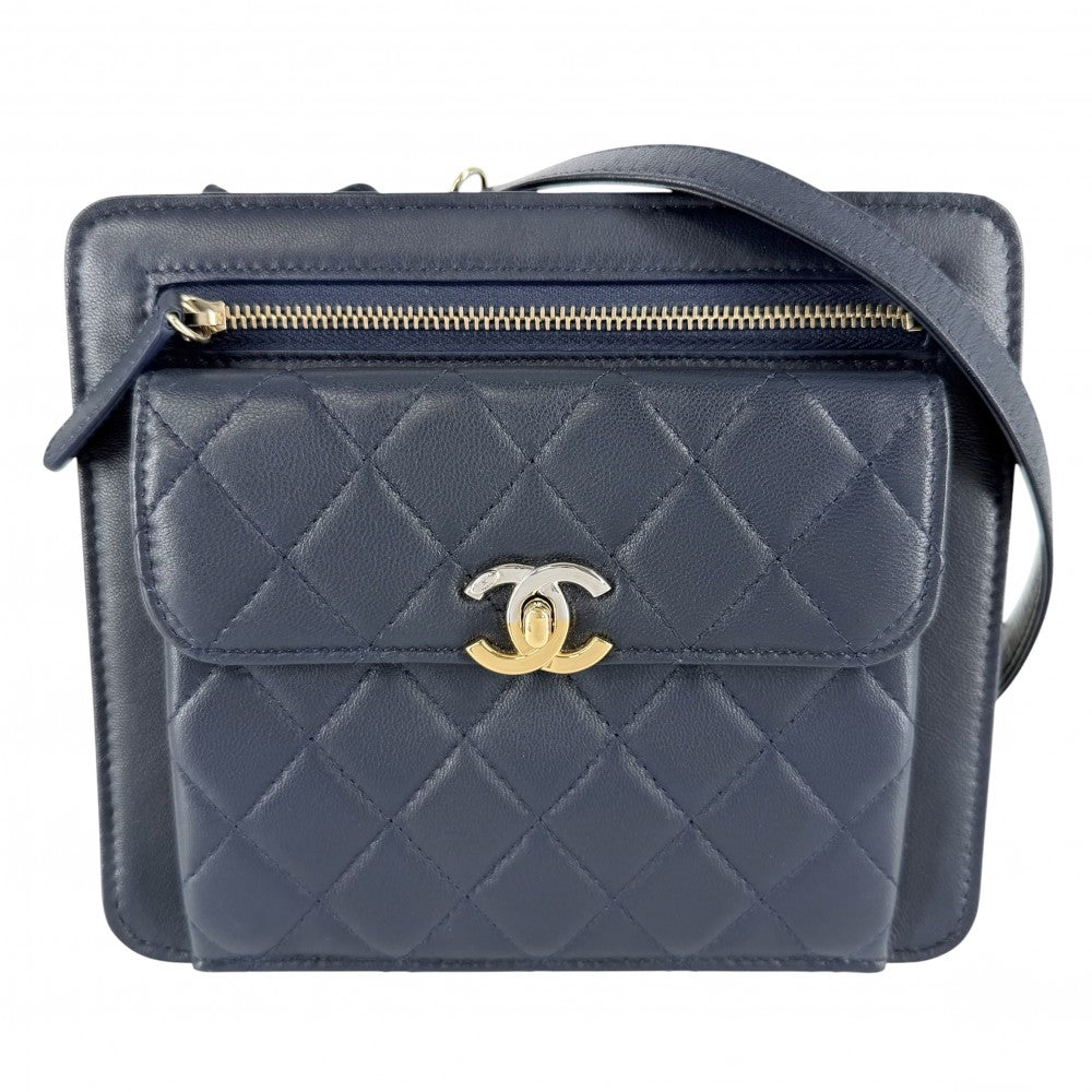 CHANEL シャネル ショルダーバッグ マトラッセ ココマーク ラムスキン ネイビー 紺 ゴールド×シルバー金具 レディース【中古品】