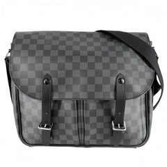 LOUIS VUITTON ルイヴィトン メッセンジャーバッグ クリストファー メッセンジャー ショルダーバッグ N41500 ダミエグラフィットキャンバス ブラック 黒 シルバー金具 メンズ【中古品】